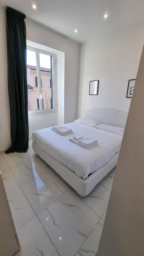 Casa Ariane Appartement Ventimiglia Buitenkant foto